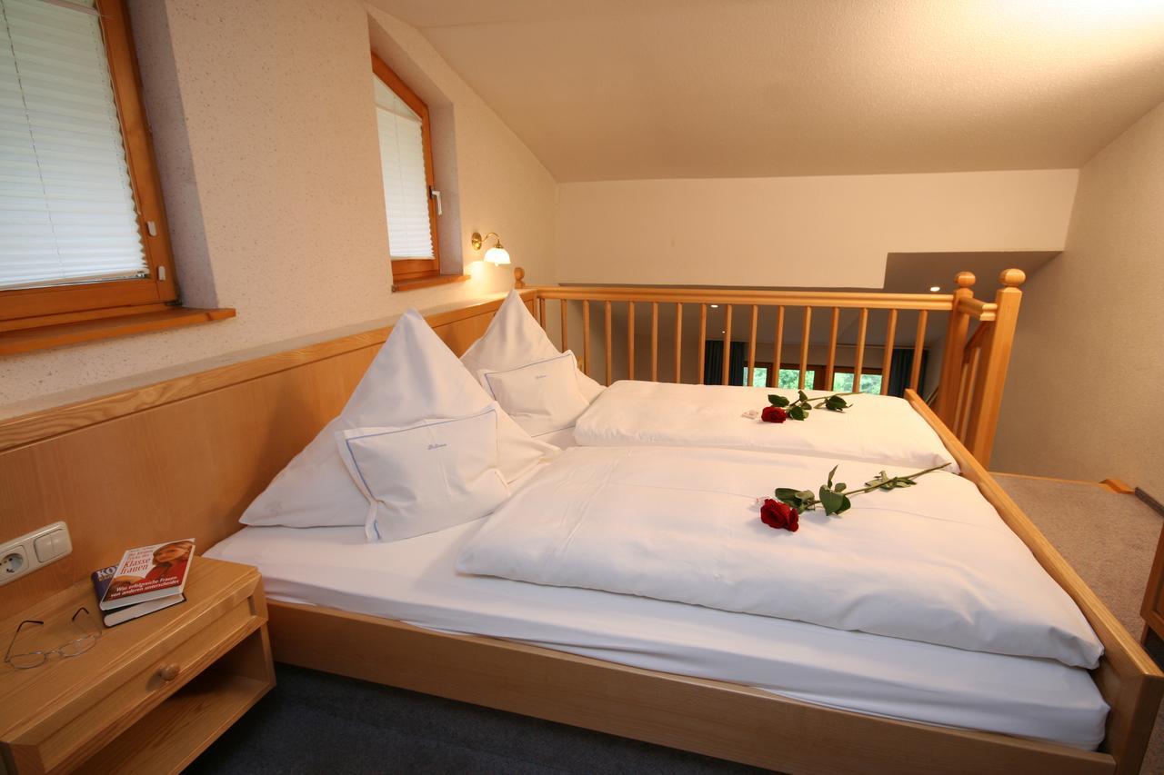 Hotel Bellevue Riezlern Extérieur photo