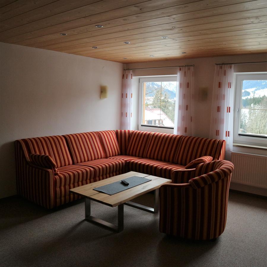 Hotel Bellevue Riezlern Extérieur photo