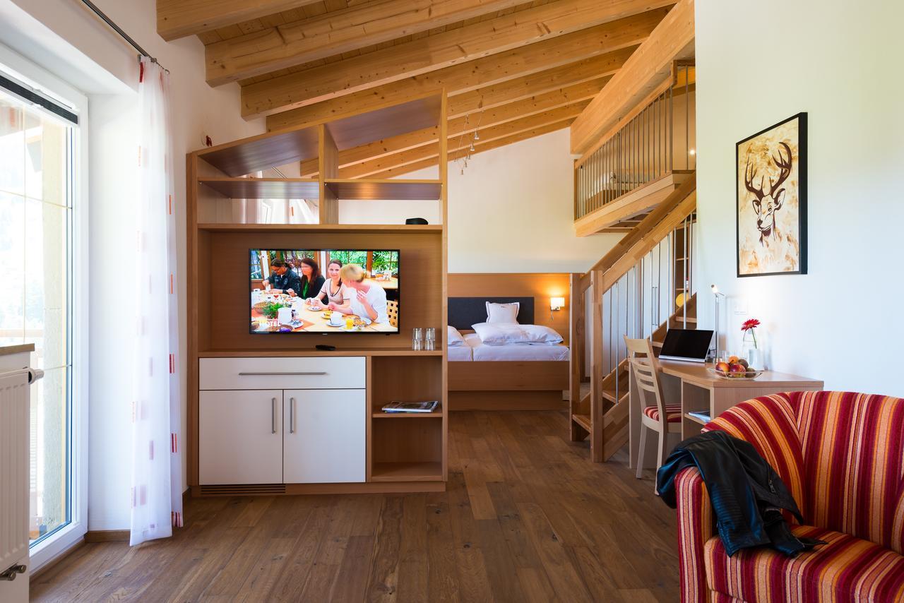 Hotel Bellevue Riezlern Extérieur photo